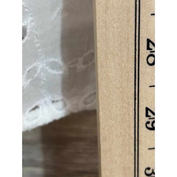 Old Navy Button Up Shirt Women L White Eyelet Long Sleeve Embroidered Polyester - Picture 5 of 8